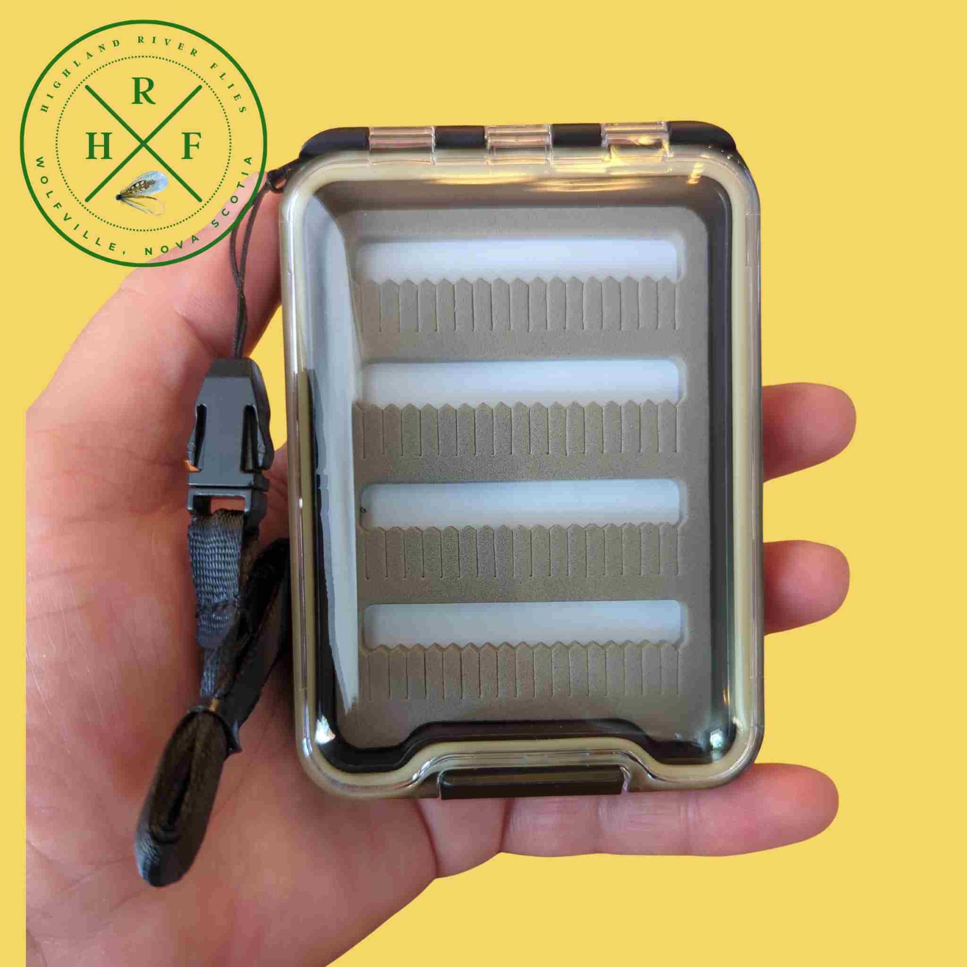 Small fly box with lanyard